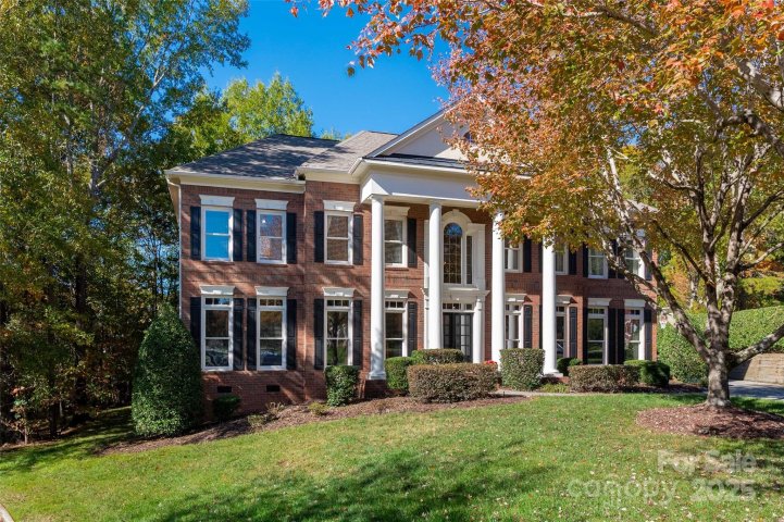 12106 Woodcliff Court sold home in Bridgehampton, Charlotte, NC