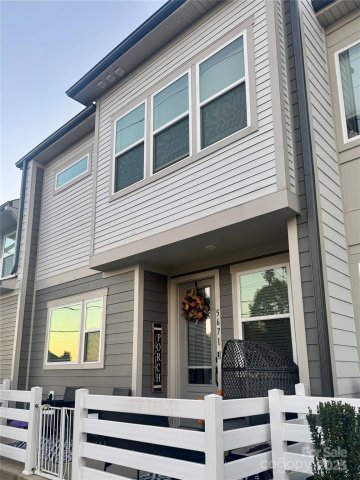 5671 Comiskey Alley sold home in Pennant Square, Kannapolis, NC