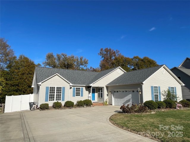 4040 Hereford Lane sold home in Summey Knoll, Dallas, NC