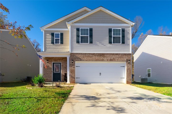 582 King Clover Lane sold home in Boshamer Farms, Clover, SC