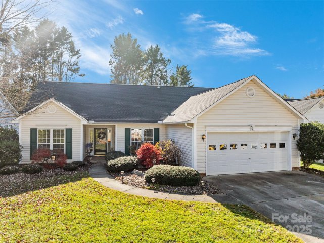 Homes in St Johns Commons, Fletcher