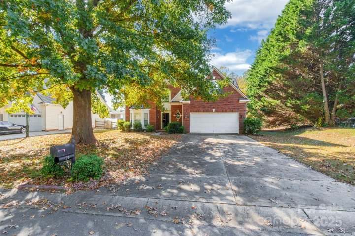 195 Pamlico Lane sold home in Harbor Cove, Mooresville, NC