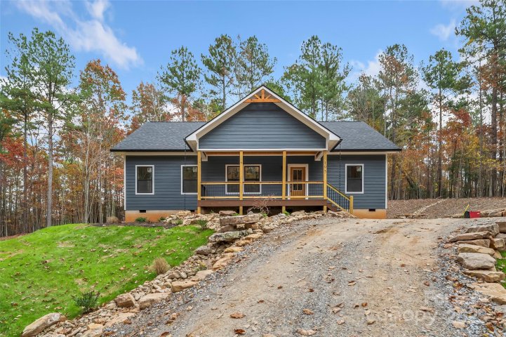 195 Grandview Peaks Drive active home in Grandview Peaks, Nebo, NC