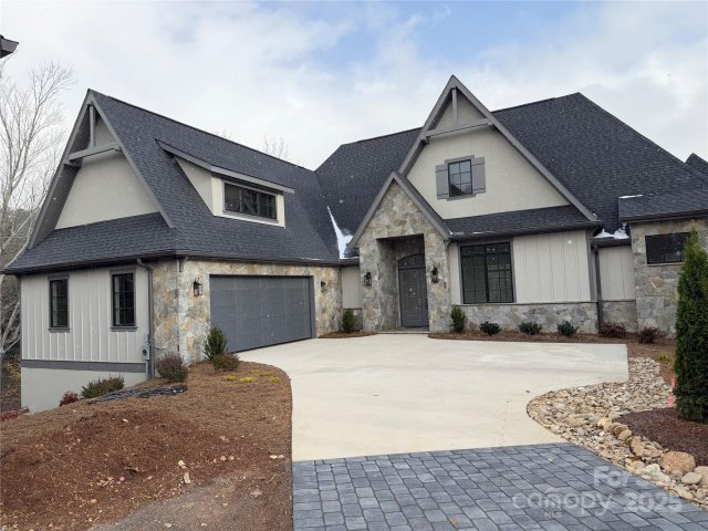 18 Snap Dragon Court sold home in Thoms Estate, Asheville, NC