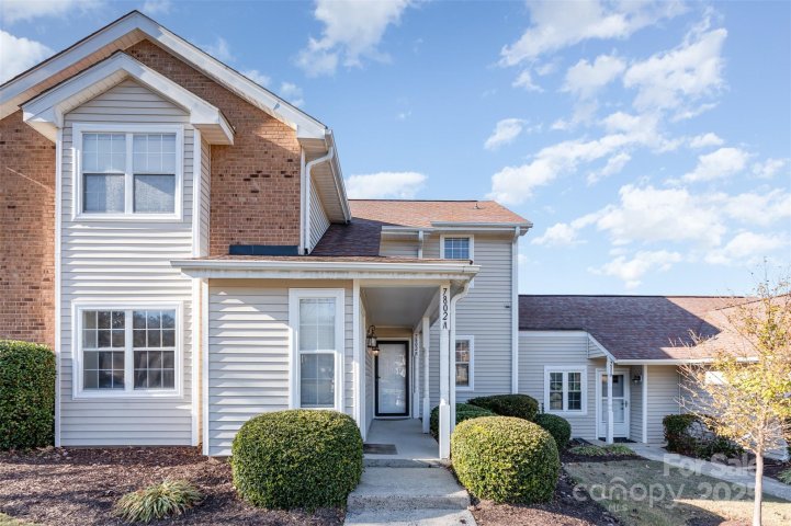 7802 Renaissance Court sold home in Renaissance Gardens, Charlotte, NC