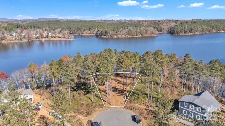 Homes in Lakeside Reserve, Connelly Springs