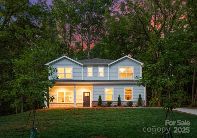 7755 Deer Track Drive sold home in Forest Oaks, Denver, NC