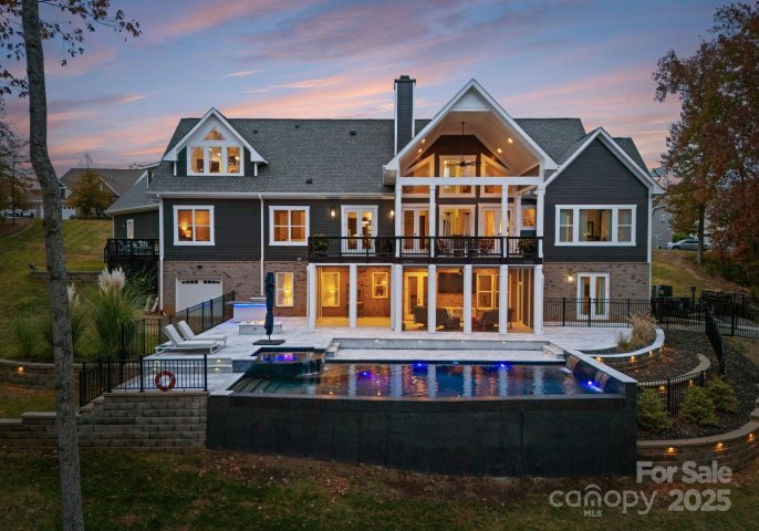 16312 Cozy Cove Road active home in Lake Wylie, Charlotte, NC