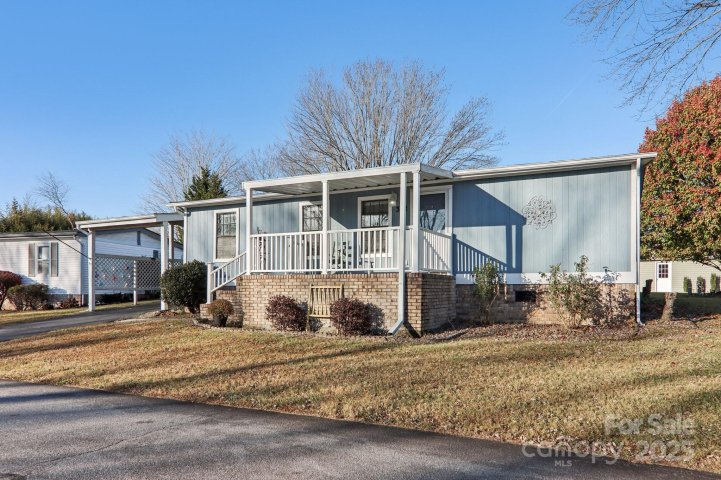Homes in Cumberland Village, Hendersonville