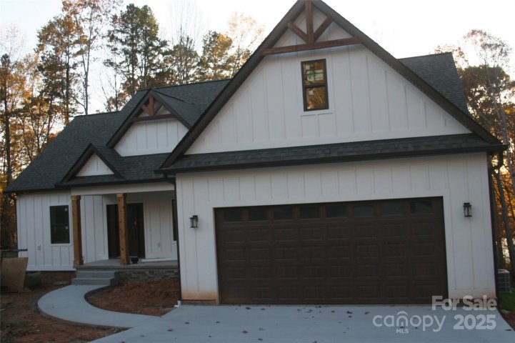 105 Sunset View Lane pending home in Spring Shore, Statesville, NC