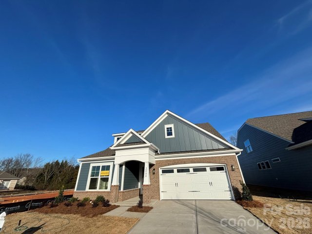 3066 Constitution Lane pending home in Founders Landing, Gastonia, NC