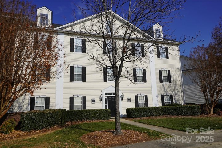 4010 Town Center Road active home in Harrisburg Town Center, Harrisburg, NC