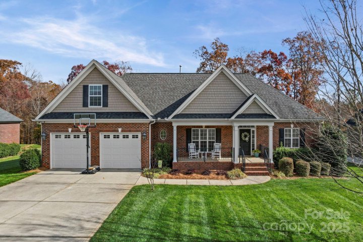 4616 Mcchesney Drive sold home in Cramer Woods, Gastonia, NC