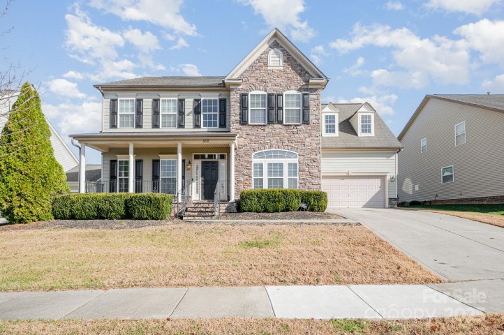 16121 Grassy Creek Drive pending home in Skybrook North Parkside, Huntersville, NC