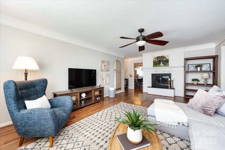 1708 Roxborough Road H sold home in Trianon, Charlotte, NC