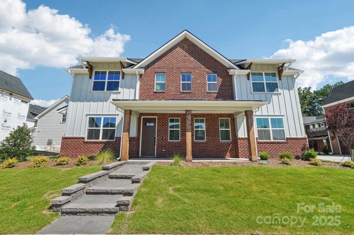 609 Mercury Drive active home in Windell Woods, Tega Cay, SC