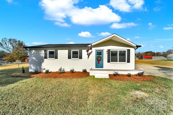 2509 Oxford Circle sold home in Smokerise, Lancaster, SC