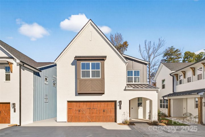 520 Zinc Drive sold home in Windell Woods, Tega Cay, SC