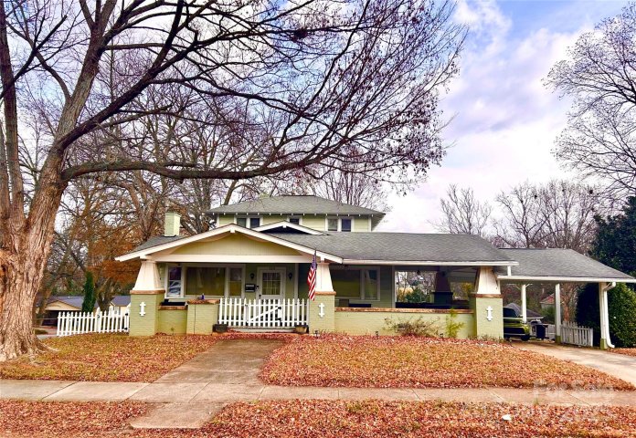 130 Wiley Avenue sold home in Fulton Heights, Salisbury, NC