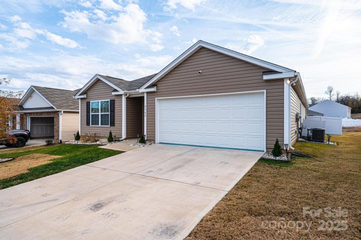 2542 Goose Fair Road pending home in Villages Of Maiden, Maiden, NC