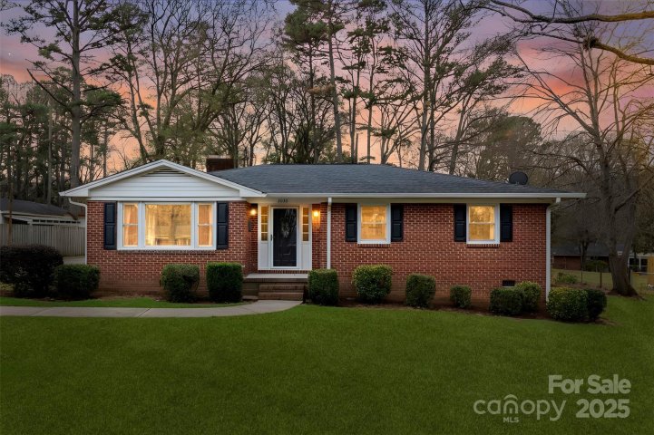 2030 Leslie Drive sold home in New Hope Acres, Gastonia, NC