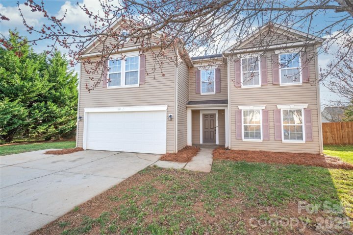 1114 Fenwick Court active home in Longlea Estates, Clover, SC
