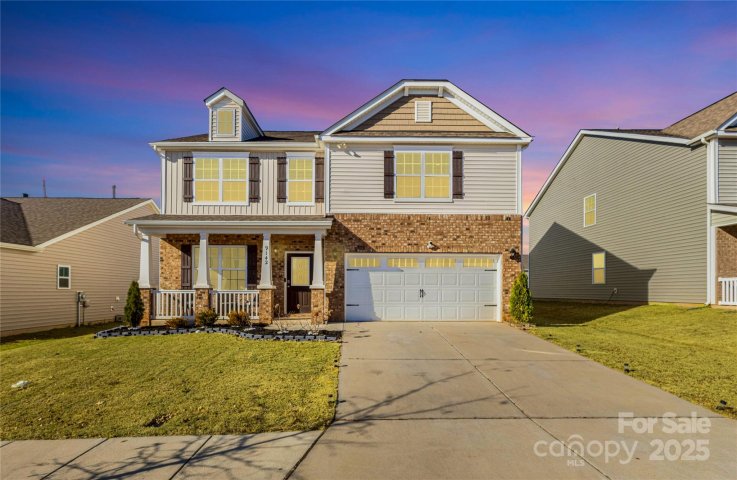 9142 Mackinaw Drive active home in Nolen Farm, Gastonia, NC
