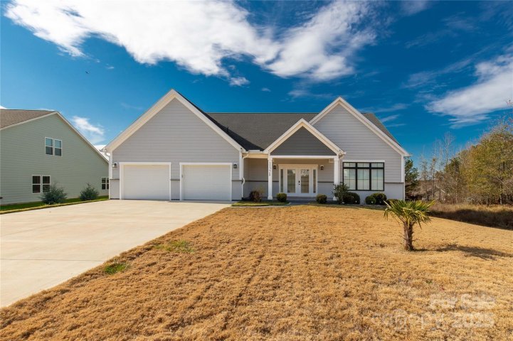 11228 Island View Lane active home in Edgewater, Lancaster, SC