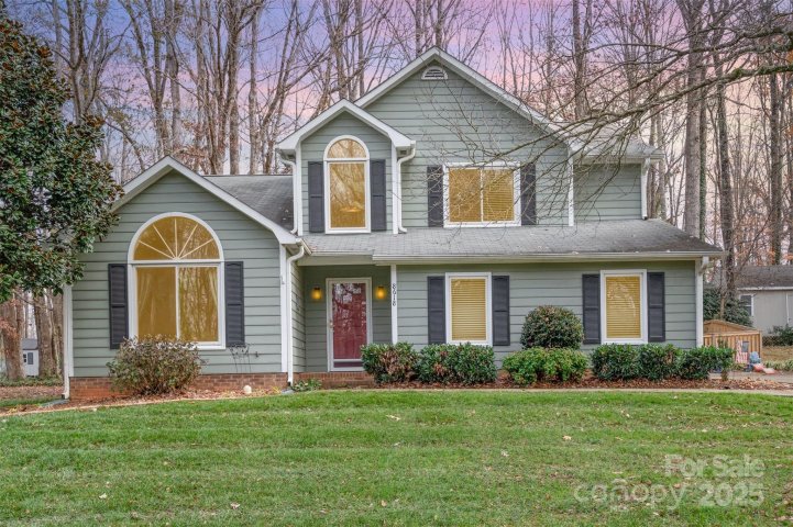 8618 Hornwood Court sold home in Cambridge, Charlotte, NC