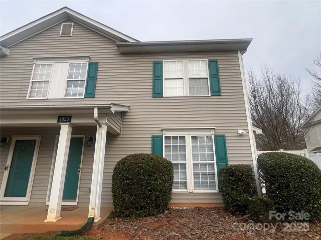 1830 Butterfly Lane pending home in Meadowhill, Charlotte, NC