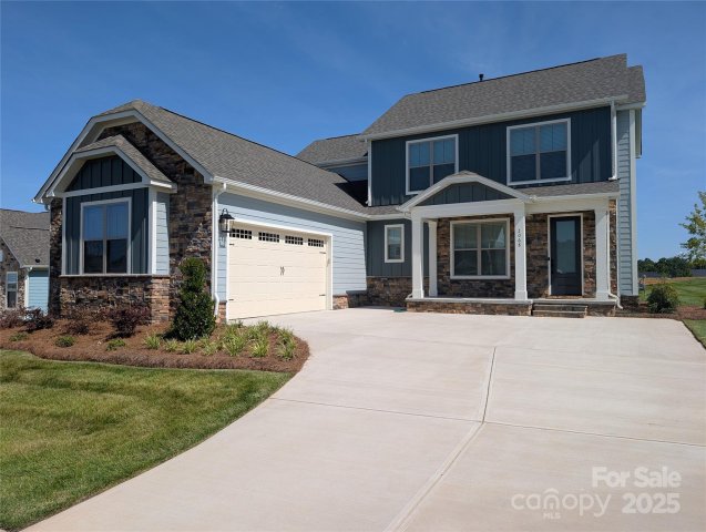 2068 Fordhill Street pending home in Stoneridge Hills, Rock Hill, SC