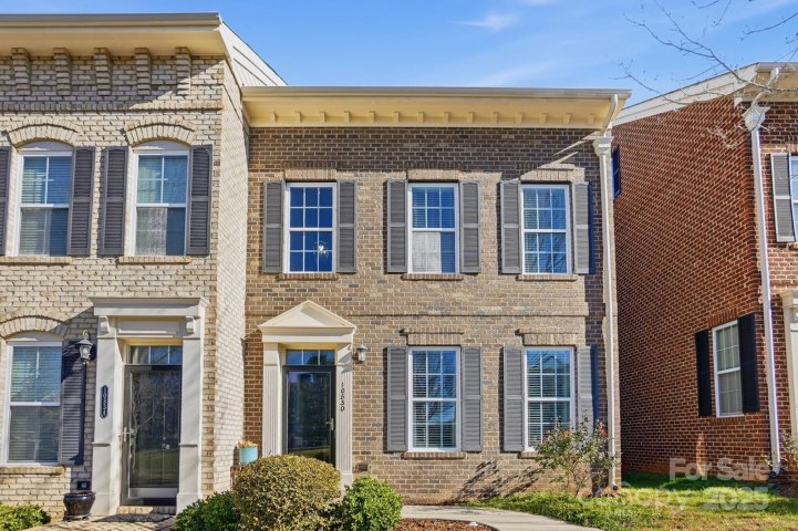 10830 Kemptown Square sold home in Brighton Park, Mint Hill, NC