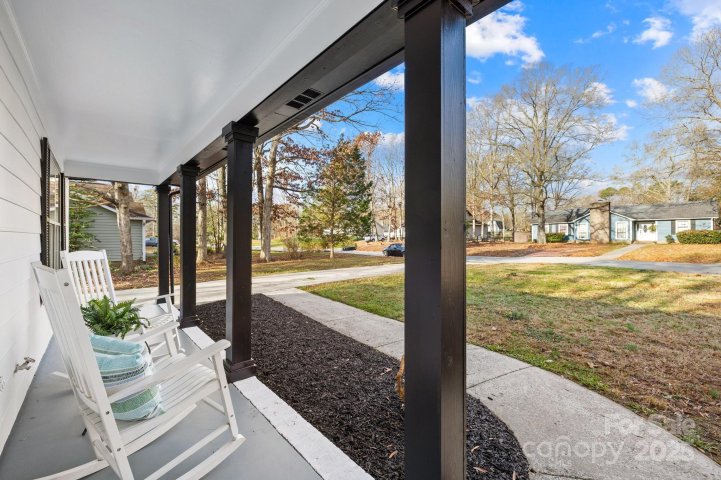 6306 Fox Hunt Road sold home in Beacon Hills, Indian Trail, NC