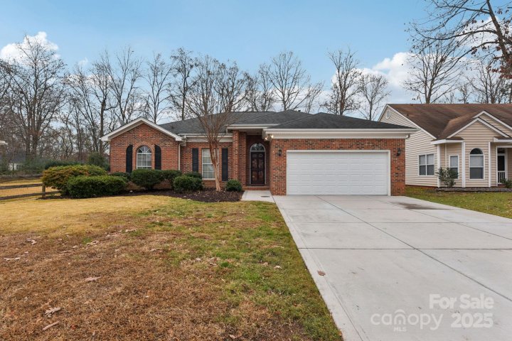 121 Ashford Hollow Lane sold home in Bridgeport, Mooresville, NC