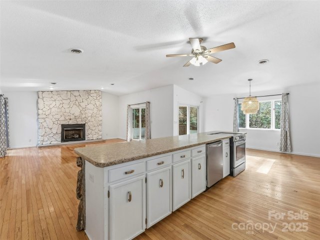 27 Spring Valley Road sold home in Knob Creek, Pisgah Forest, NC