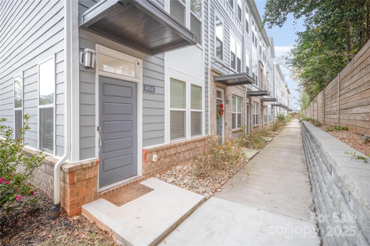 4004 Capital Ridge Court sold home in Briar Creek, Charlotte, NC