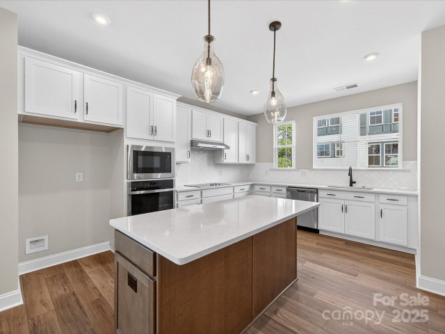 1331 Sandstar Lane sold home in Bellflower, Charlotte, NC