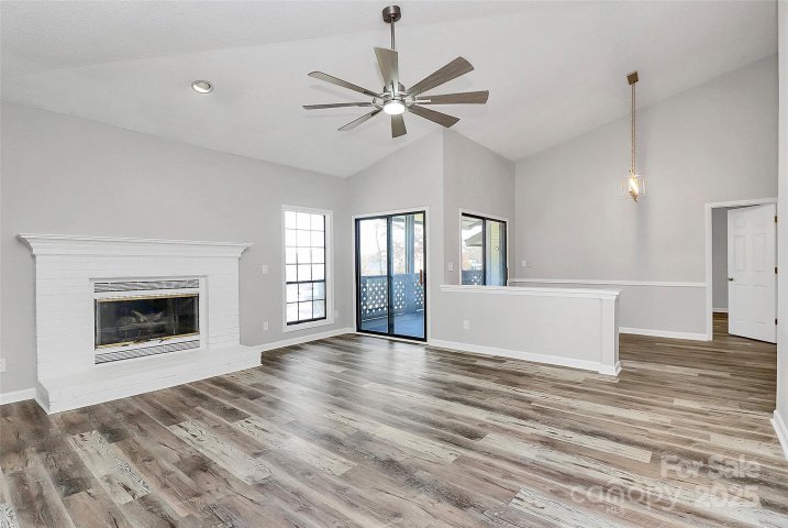 5810 Harris Grove Lane sold home in Harris Lake, Charlotte, NC