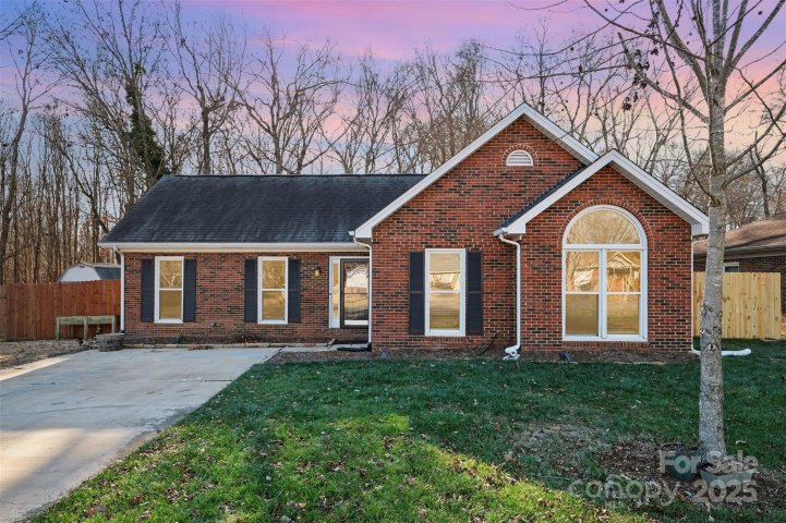 2801 Ashe Croft Drive sold home in Ashe Croft, Indian Trail, NC
