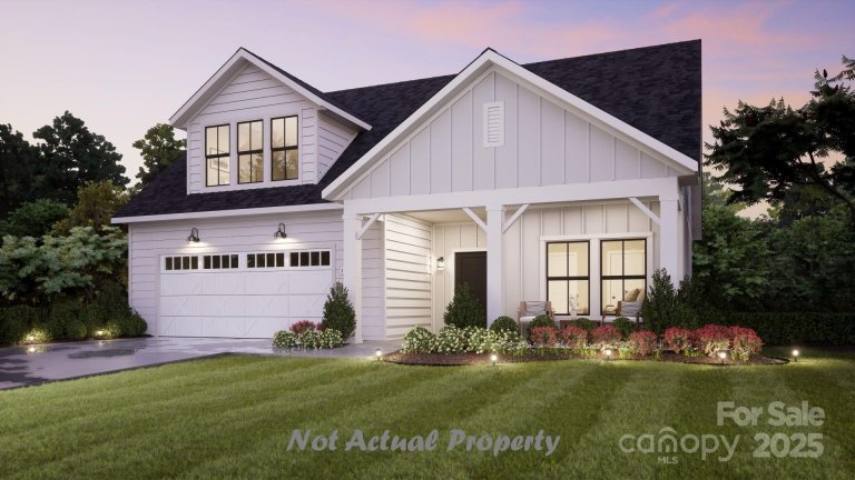 7436 Walters Farm Way pending home in Courtyards At Walters Farm, Huntersville, NC