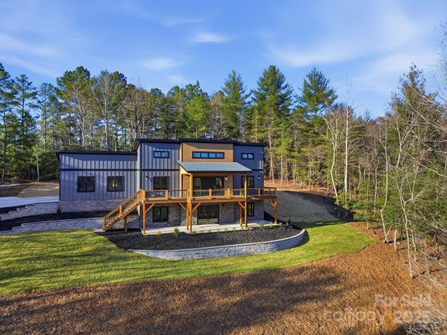 1597 Compass Court pending home in The Waterfront Club, Granite Falls, NC