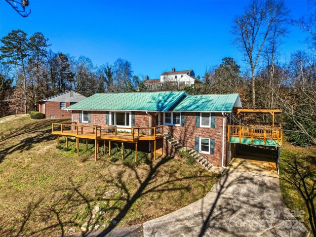 6294 Southlake Drive sold home in Northlakes, Hickory, NC