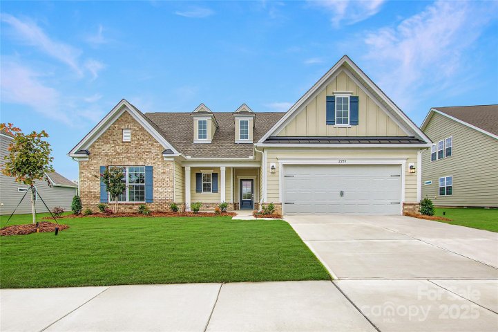 2255 Moon Crest Road pending home in Roselyn, Lancaster, SC