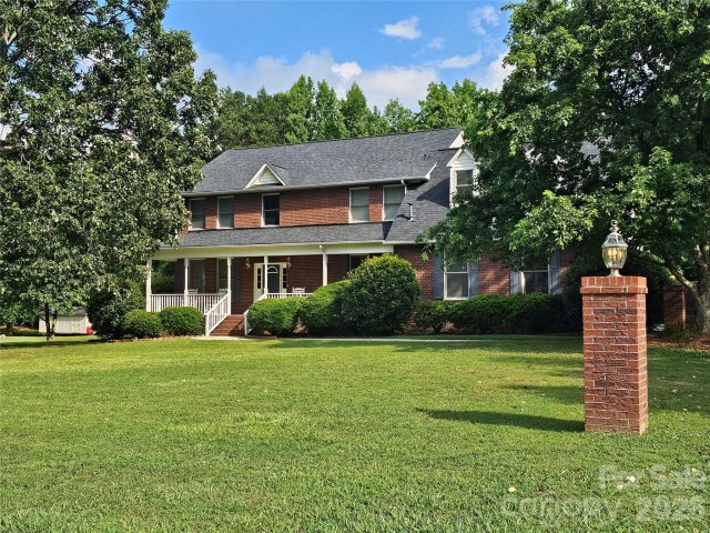 Homes in Victorian Hills, Richburg