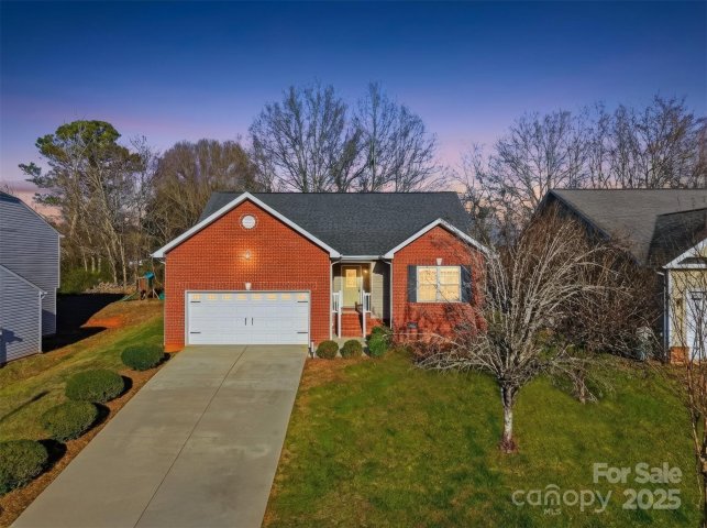 1636 Mayfair Drive sold home in Mayfair, Conover, NC