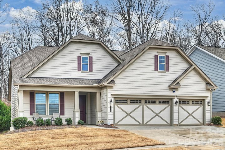 9610 Cresswind Boulevard pending home in Cresswind, Charlotte, NC