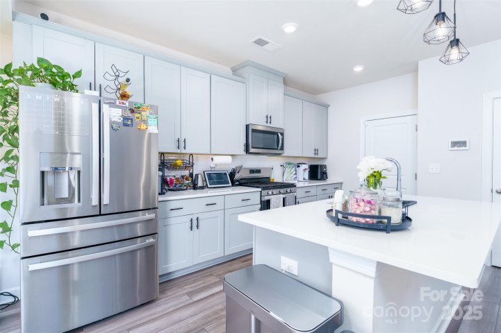126 Guardian Gate Drive sold home in Shepherds Landing, Mooresville, NC