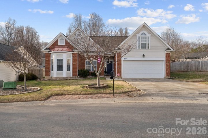 107 Kristens Court Drive sold home in Tall Oaks, Mooresville, NC