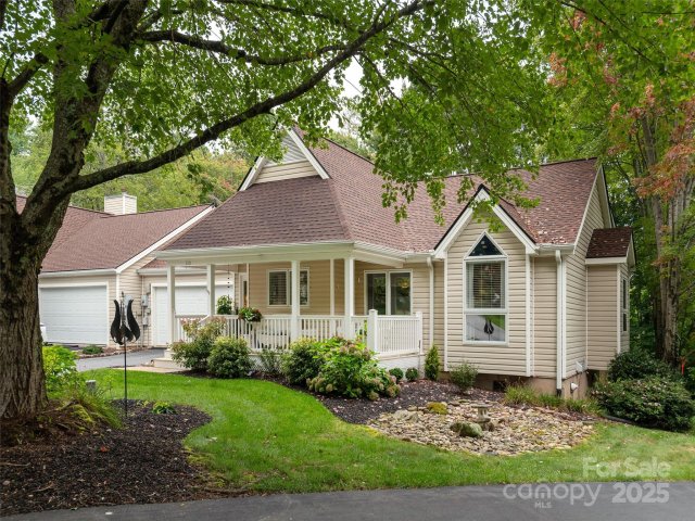 210 Black Oak Lane active home in Carriage Park, Hendersonville, NC