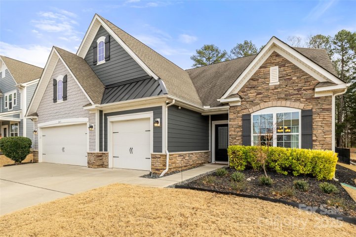 245 Sweet Briar Drive sold home in The Retreat at Rayfield, Indian Land, SC